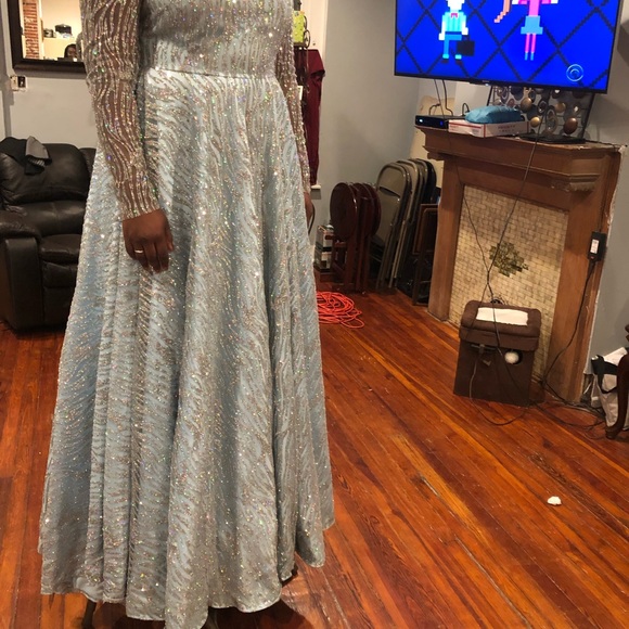 Formal Gown - Picture 2 of 7